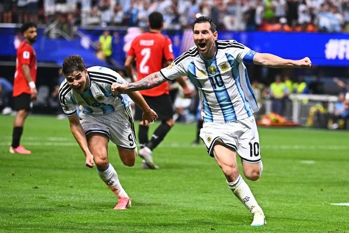 Kết quả bóng đá World Cup 2026: Argentina 3-2 Ai Cập: Messi cùng Argentina tạo màn ngược dòng trước Ai Cập, đi thẳng vào tứ kết Kết quả bóng đá World Cup 2026: Argentina 3-2 Ai Cập: Messi cùng Argentina tạo màn ngược dòng trước Ai Cập, đi thẳng vào tứ kết