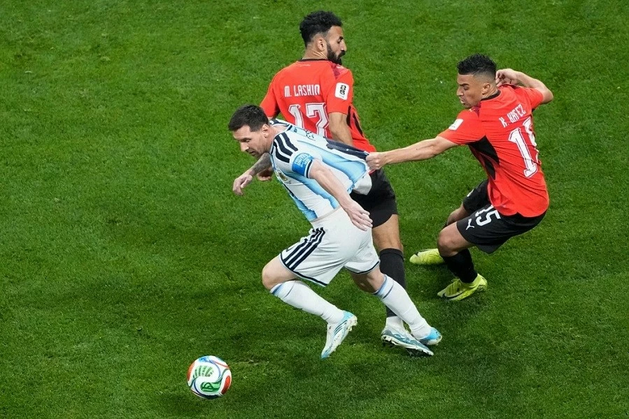 Argentina đấu với Ai Cập: 13 phút ngược dòng thay đổi số phận nhà đương kim vô địch World Cup