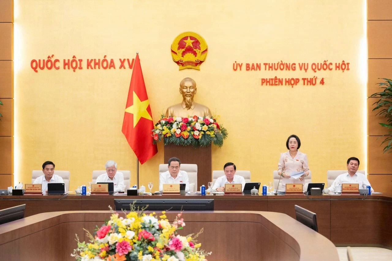 Ủy ban Thường vụ Quốc hội thông qua về mặt nguyên tắc dự án Pháp lệnh sửa đổi, bổ sung một số điều của Pháp lệnh Ưu đãi người có công với cách mạng Ủy ban Thường vụ Quốc hội thông qua về mặt nguyên tắc dự án Pháp lệnh sửa đổi, bổ sung một số điều của Pháp lệnh Ưu đãi người có công với cách mạng