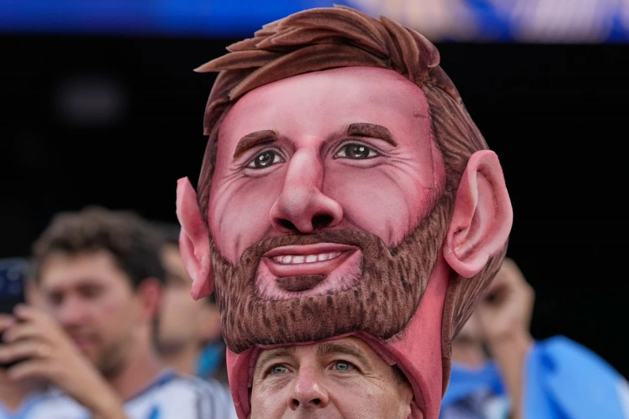 Messi Mania càn quét World Cup 2026: Khi người Argentina sẵn sàng vượt nửa vòng Trái đất để theo chân huyền thoại