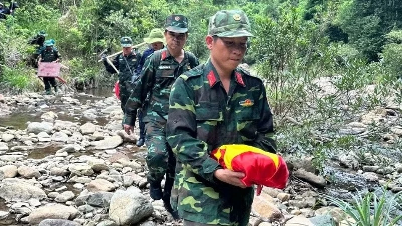Ký ức của cựu giao liên 96 tuổi giúp tìm thấy 2 hài cốt liệt sĩ