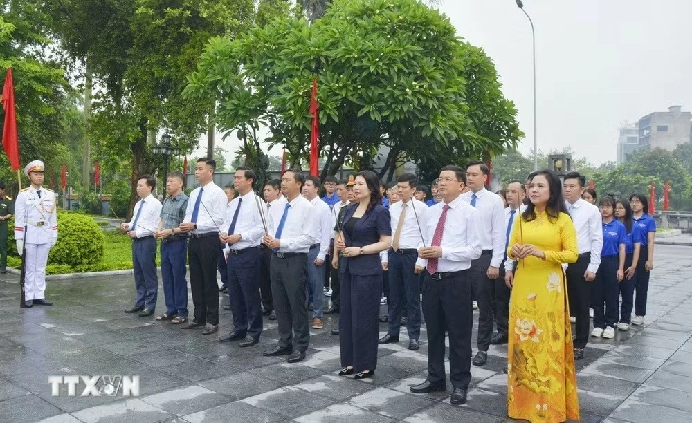 Dâng hương tưởng nhớ nhân 114 năm Ngày sinh Tổng Bí thư Nguyễn Văn Cừ