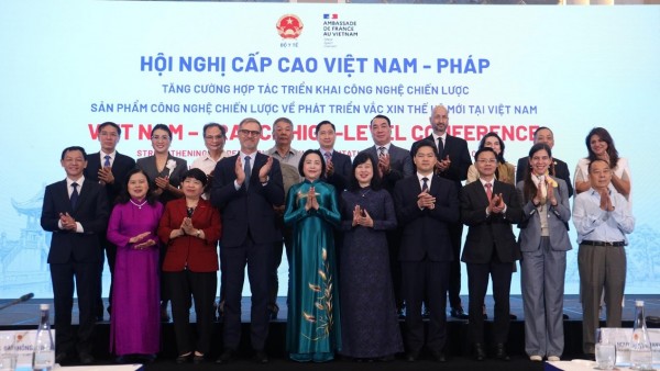 Thúc đẩy hợp tác Việt Nam - Pháp về công nghệ chiến lược trong phát triển vaccine