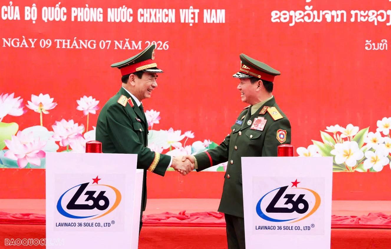 việt -lào