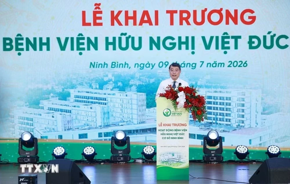 Thủ tướng Lê Minh Hưng: Cơ cấu lại mạng lưới khám, chữa bệnh theo hướng hiện đại Thủ tướng Lê Minh Hưng: Cơ cấu lại mạng lưới khám, chữa bệnh theo hướng hiện đại