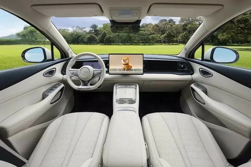 Không gian nội thất của BYD Sealion 05 được xây dựng theo phong cách tối giản. Không gian nội thất của BYD Sealion 05 được xây dựng theo phong cách tối giản.