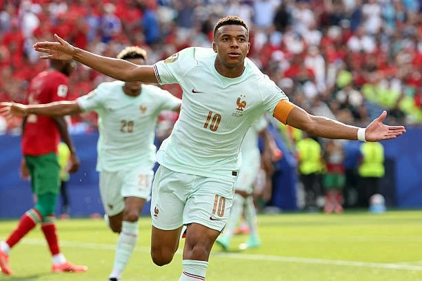 Kết quả bóng đá World Cup Pháp và Morocco (2-0): Cú đúp của Mbappe
