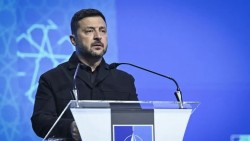 Tổng thống Zelensky tiết lộ Ukraine sắp nhận vũ khí nóng từ Mỹ, thừa nhận chưa thể làm một việc