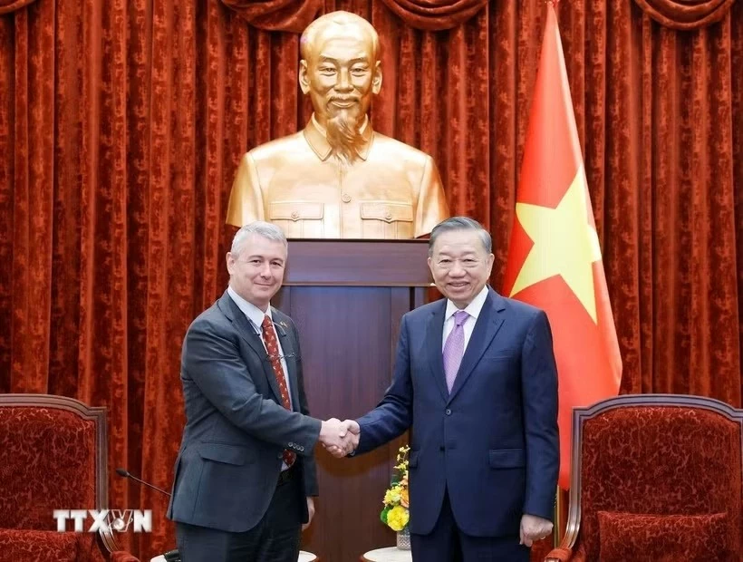 Tổng Bí thư, Chủ tịch nước Tô Lâm tiếp Đại sứ Vương quốc Bỉ Karl Van Den Bossche chào từ biệt kết thúc nhiệm kỳ công tác. (Nguồn: TTXVN)