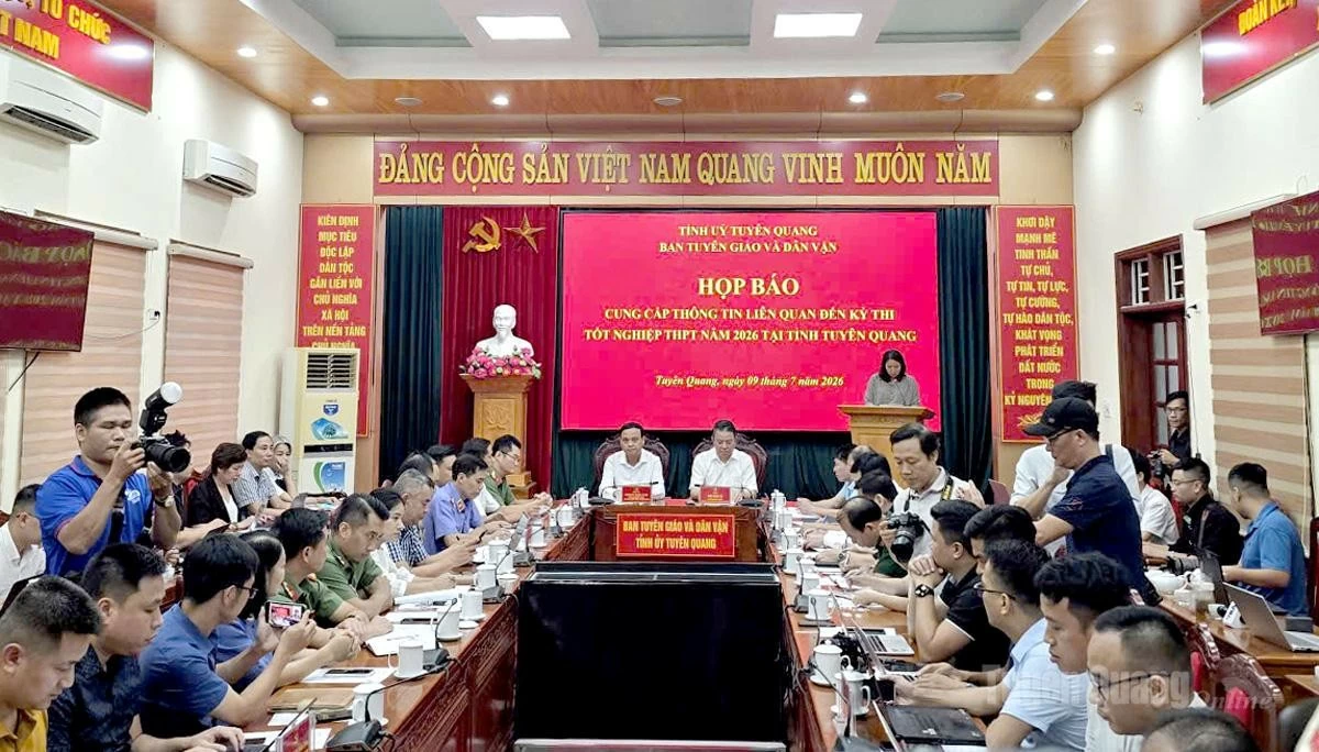 Bộ GD-ĐT phản hồi về đề nghị cho thí sinh thi lại môn Toán của Tuyên Quang