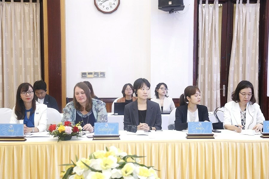 Khởi động giai đoạn II Dự án hỗ trợ tái hòa nhập cho phụ nữ di cư và con cái của họ