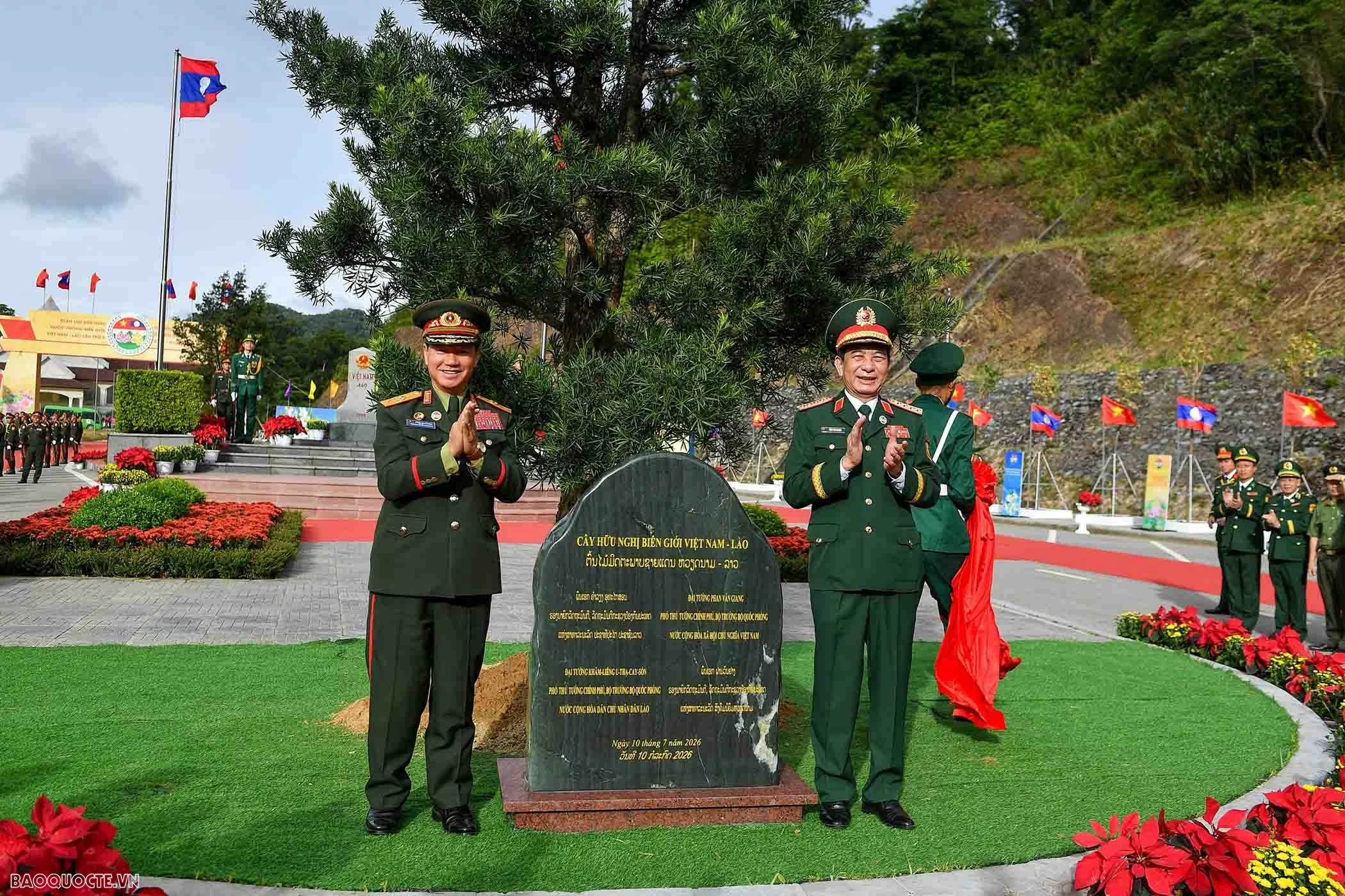 Việt Nam   Lào tiếp tục vun đắp tình hữu nghị từ những hoạt động thiết thực nơi biên giới