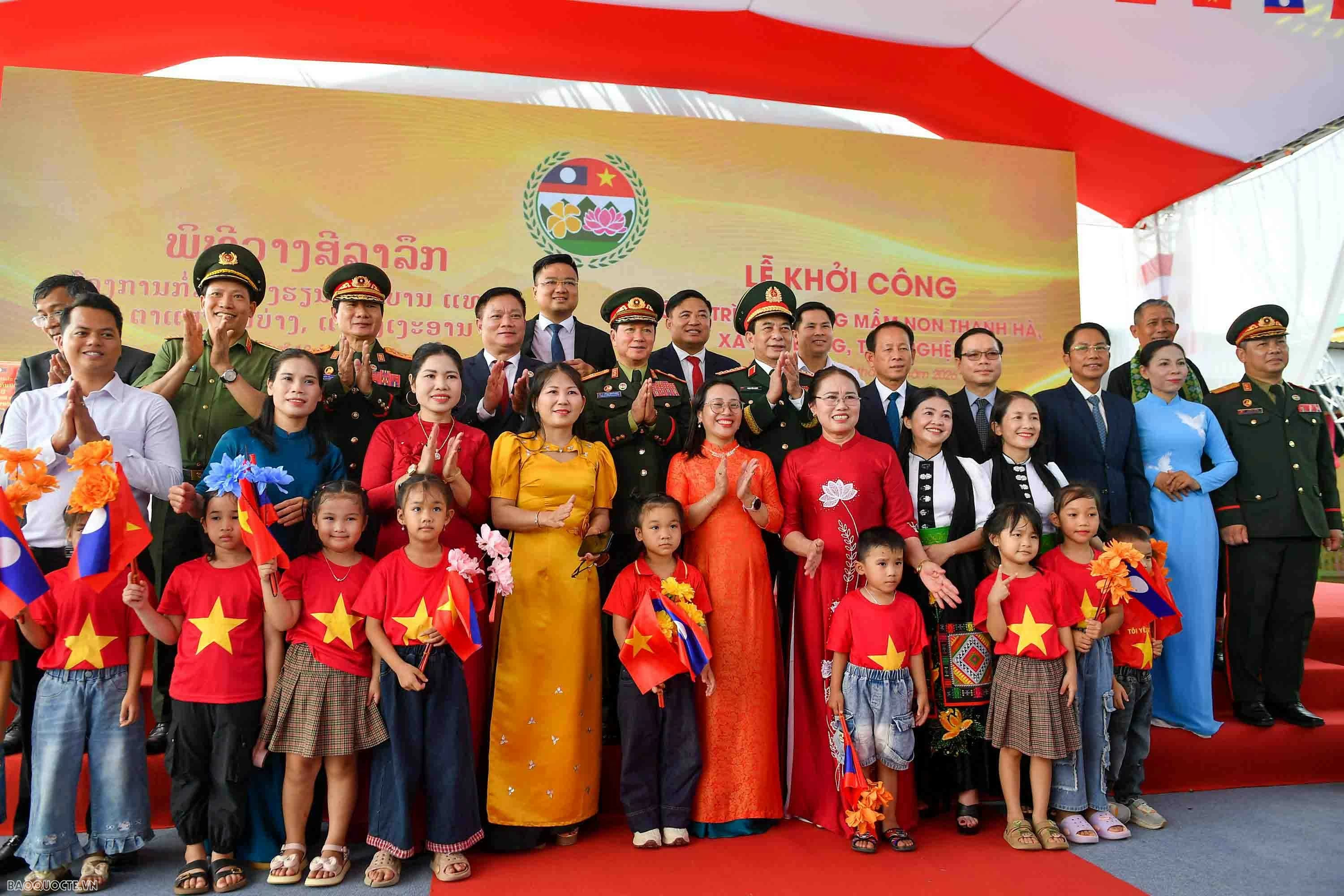 Việt Nam - Lào tiếp tục vun đắp tình hữu nghị từ những hoạt động thiết thực nơi biên giới