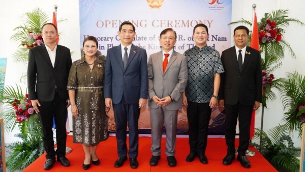 Khai trương Văn phòng Lãnh sự danh dự Việt Nam tại Phuket