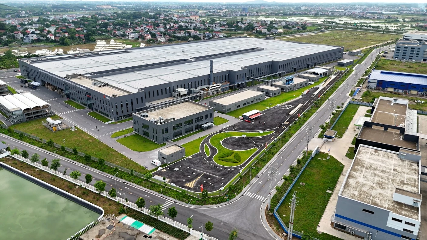 YADEA Việt Nam giành cú đúp giải thưởng tại Diễn đàn Năng lượng và Môi trường thế giới Việt Nam 2026
