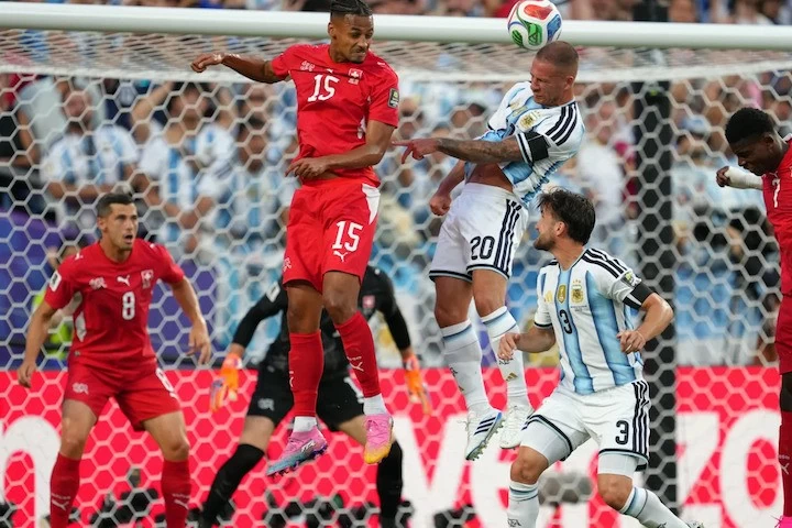 Kết quả bóng đá World Cup 2026: Argentina 3-1 Thụy Sỹ: Bản lĩnh của nhà vô địch đưa Messi và đồng đội vào đại chiến với tuyển Anh Kết quả bóng đá World Cup 2026: Argentina 3-1 Thụy Sỹ: Bản lĩnh của nhà vô địch đưa Messi và đồng đội vào đại chiến với tuyển Anh