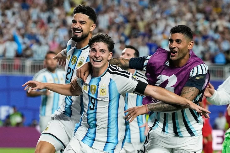 Kết quả bóng đá World Cup 2026: Argentina 3-1 Thụy Sỹ: Bản lĩnh của nhà vô địch đưa Messi và đồng đội vào đại chiến với tuyển Anh