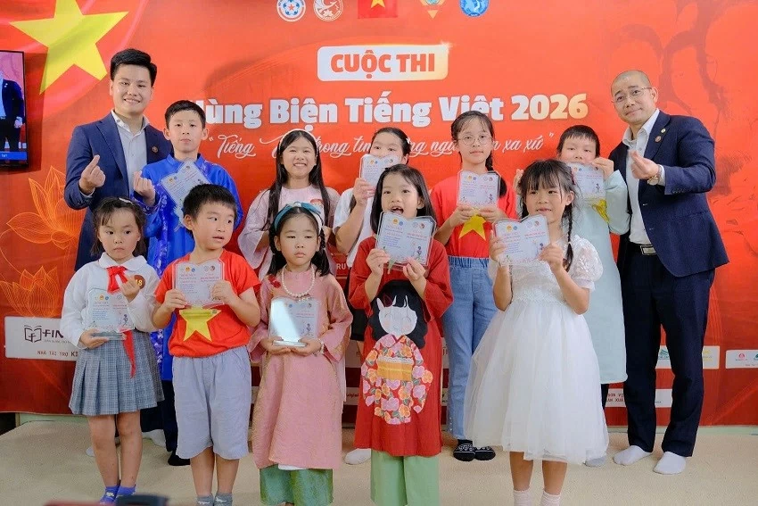 Lan tỏa tình yêu tiếng Việt trong trái tim thế hệ trẻ kiều bào Lan tỏa tình yêu tiếng Việt trong trái tim thế hệ trẻ kiều bào