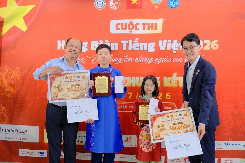 Lan tỏa tình yêu tiếng Việt trong trái tim thế hệ trẻ kiều bào Lan tỏa tình yêu tiếng Việt trong trái tim thế hệ trẻ kiều bào