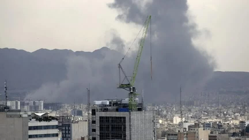 Xung đột Trung Đông leo thang: Mỹ mở đợt tấn công mới, nổ lớn xảy ra trên khắp Iran, Tehran ra tuyên bố nóng