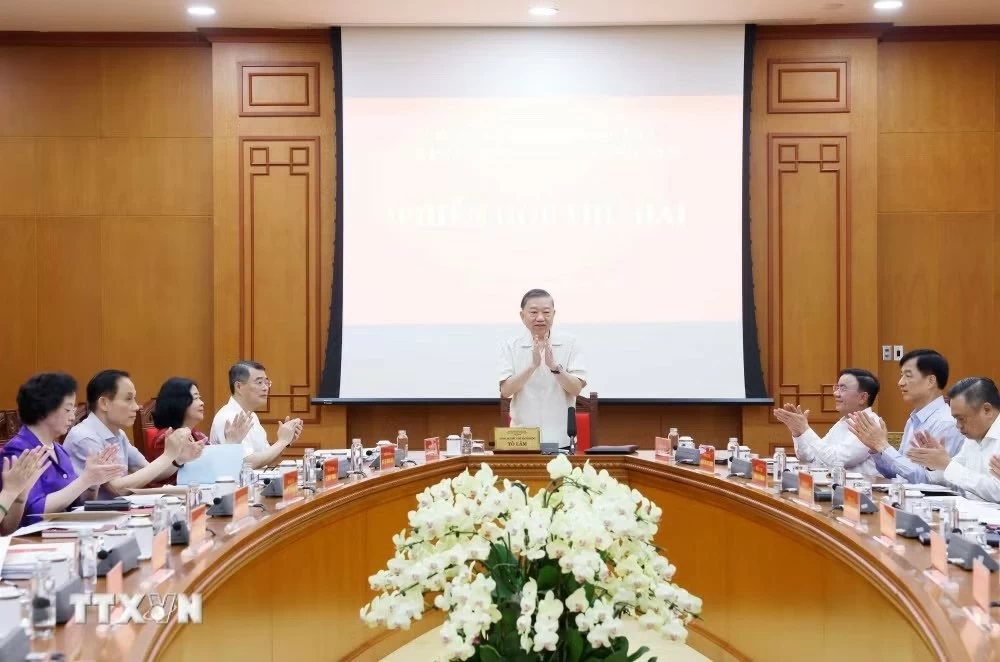 Tổng Bí thư, Chủ tịch nước: Từng bước chuyển mạnh tư duy từ quản lý văn hóa sang kiến tạo phát triển
