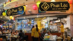 Kinh tế đêm 'đánh thức' hàng quán trung tâm TP.HCM