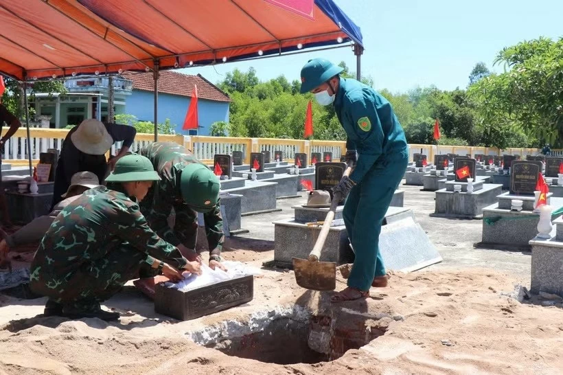 Vượt nắng, thắng mưa tìm tên cho các liệt sĩ tại Quảng Ngãi