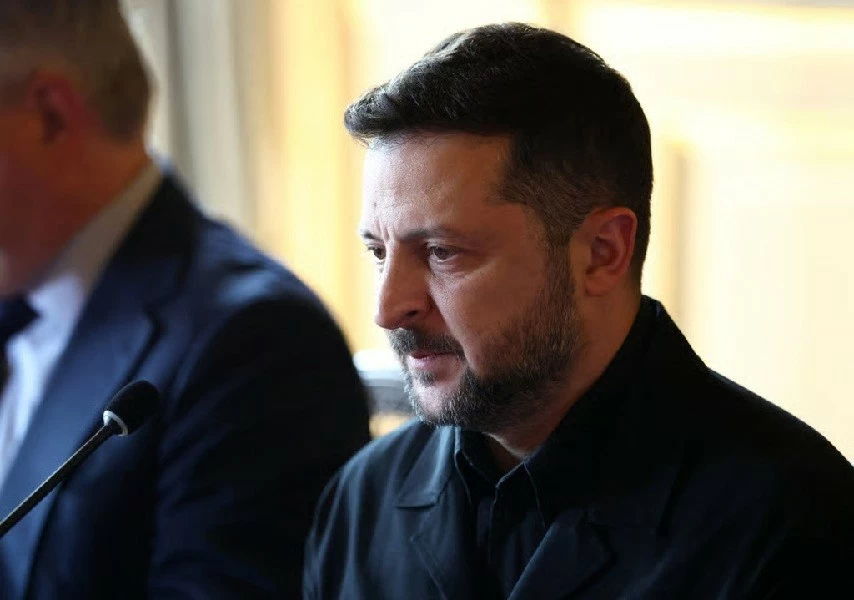 Tình hình Ukraine: Điều gì đứng sau cuộc thay máu của Tổng thống Zelensky?