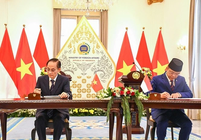 Việt Nam-Indonesia ký Chương trình Hành động triển khai quan hệ Đối tác chiến lược toàn diện giai đoạn 2026-2030. Việt Nam-Indonesia ký Chương trình Hành động triển khai quan hệ Đối tác chiến lược toàn diện giai đoạn 2026-2030.