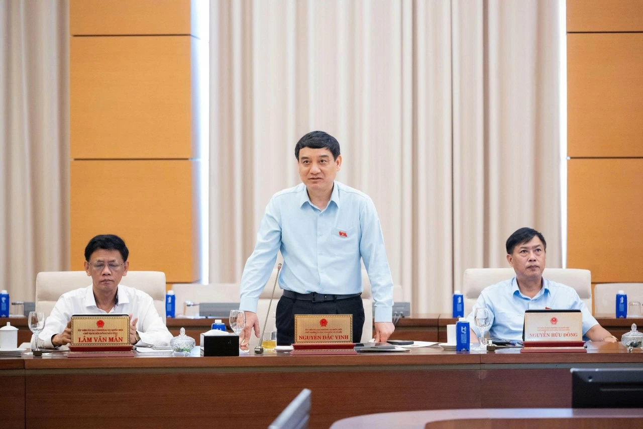 Ủy ban Thường vụ Quốc hội yêu cầu làm rõ vụ điểm thi Toán tại Tuyên Quang