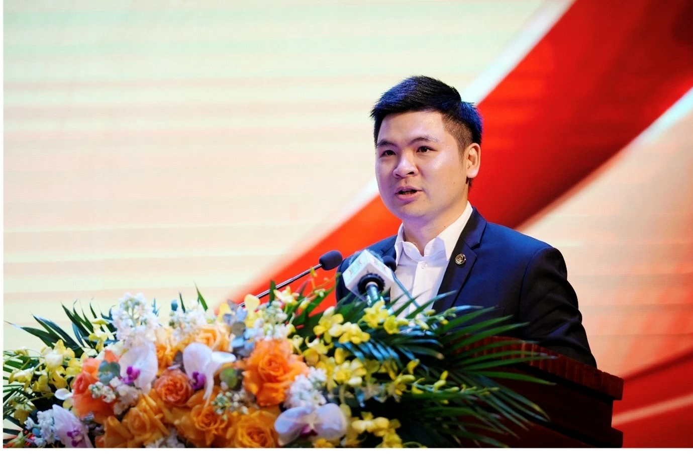 Trung tâm Bóng đá Cộng đồng Hà Nội FC: Bước khởi đầu từ một cam kết với cử tri Trung tâm Bóng đá Cộng đồng Hà Nội FC: Bước khởi đầu từ một cam kết với cử tri
