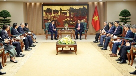 Phó Thủ tướng Thường trực Phạm Gia Túc tiếp Bộ trưởng Nông nghiệp và Môi trường Lào Linkham Douangsavanh