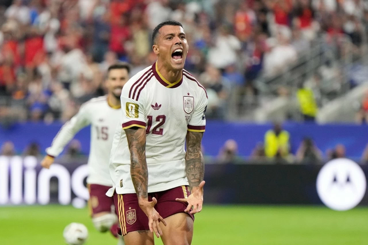 Kết quả bóng đá World Cup 2026: Tây Ban Nha 2-0 Pháp: Lamine Yamal tiếp tục gieo sầu cho Mbappé, La Roja hiên ngang vào Chung kết
