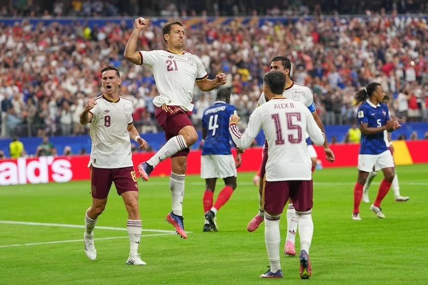 Kết quả bóng đá World Cup 2026: Tây Ban Nha 2-0 Pháp: Lamine Yamal tiếp tục gieo sầu cho Mbappé, La Roja hiên ngang vào Chung kết