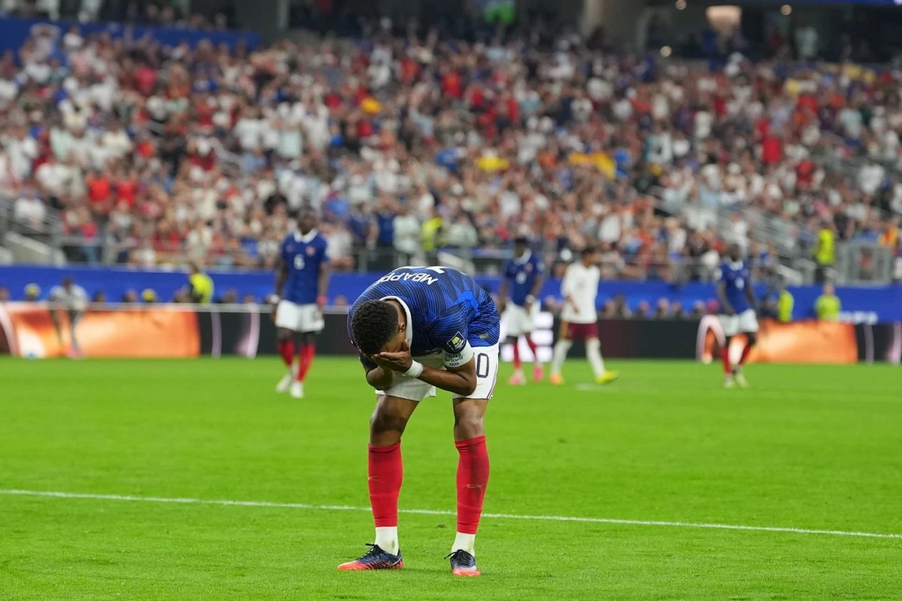 Kết quả bóng đá World Cup 2026: Tây Ban Nha 2-0 Pháp: Lamine Yamal tiếp tục gieo sầu cho Mbappé, La Roja hiên ngang vào Chung kết