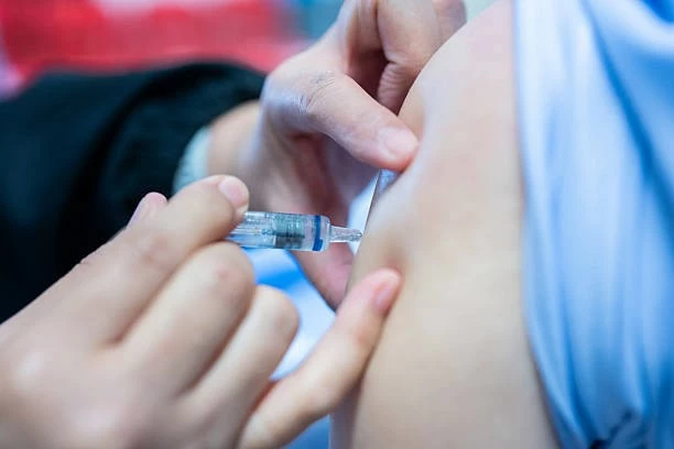 Anh khởi động thử nghiệm lâm sàng đầu tiên vaccine phòng Ebola chủng Bundibugyo. (Nguồn: Getty Images)