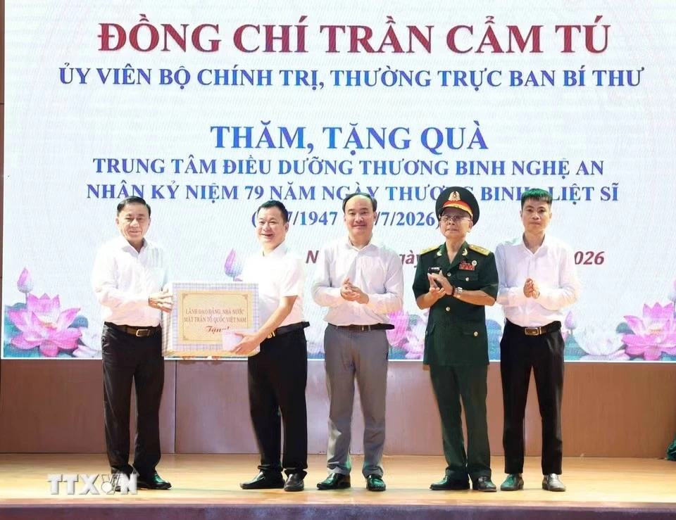 Thường trực Ban Bí thư Trần Cẩm Tú: Chăm lo người có công là trách nhiệm của cả hệ thống chính trị và toàn xã hội