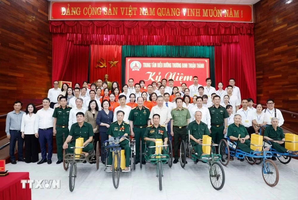 Tổng Bí thư, Chủ tịch nước Tô Lâm: Tiếp tục rà soát, giải quyết đầy đủ chính sách đối với người có công và thân nhân Tổng Bí thư, Chủ tịch nước Tô Lâm: Tiếp tục rà soát, giải quyết đầy đủ chính sách đối với người có công và thân nhân