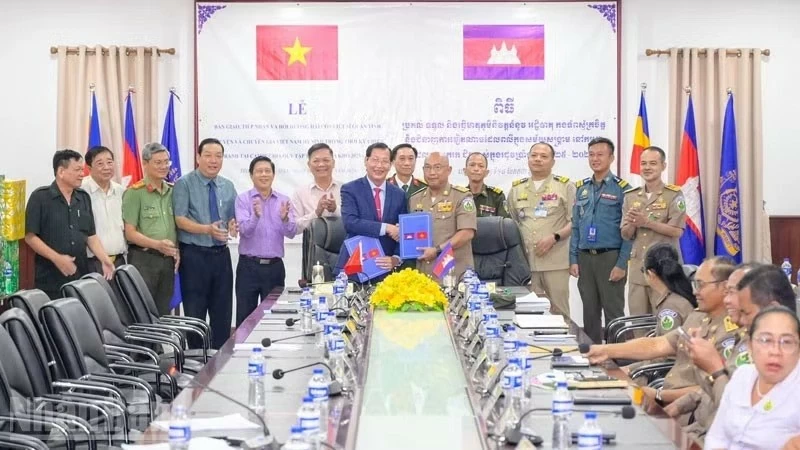 Quy tập 81 hài cốt liệt sĩ tại tỉnh Kampong Speu, Vương quốc Campuchia
