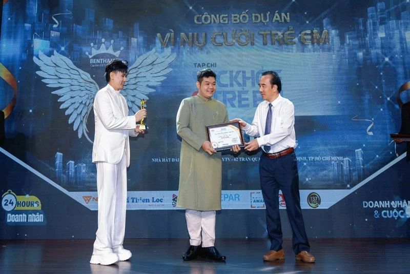 Những khoảng trắng, nét mực và tinh thần thiền vị tạo nên một “khoảng thở” an nhiên giữa nhịp sống hiện đại.