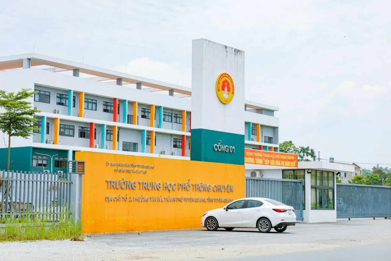 Từ lùm xùm điểm 10 cao bất thường ở Tuyên Quang: Đừng để điểm số trở thành thước đo của mọi giá trị