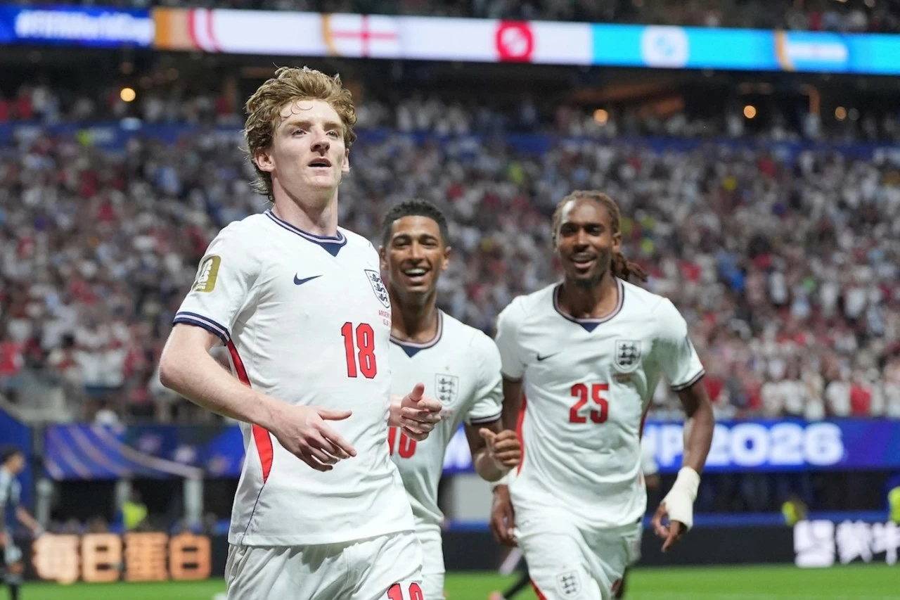 Kết quả bóng đá World Cup 2026: Argentina 2-0 Anh: Messi lập cú đúp kiến tạo đỉnh cao, Argentina ngược dòng đánh bại tuyển Anh để vào chung kết