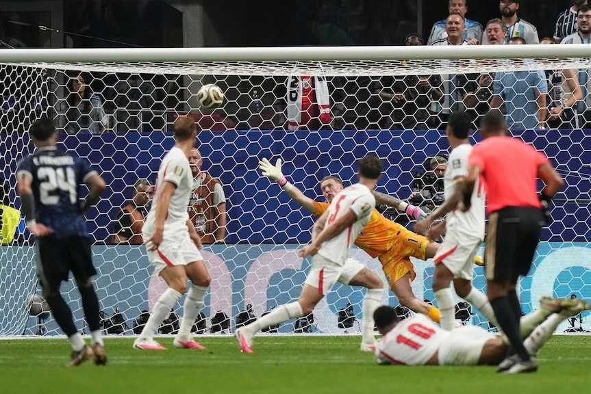 Kết quả bóng đá World Cup 2026: Argentina 2-0 Anh: Messi lập cú đúp kiến tạo đỉnh cao, Argentina ngược dòng đánh bại tuyển Anh để vào chung kết