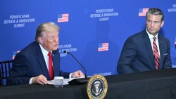 Tổng thống Trump 'mượn sức' một quốc gia đồng minh Đông Á để tăng tốc ngành đóng tàu Mỹ