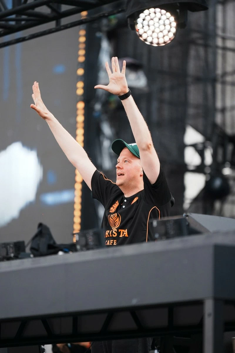 DJ người Hà Lan Armin van Buuren – Huyền thoại của dòng nhạc trance thế giới (Ảnh: Ravolution)