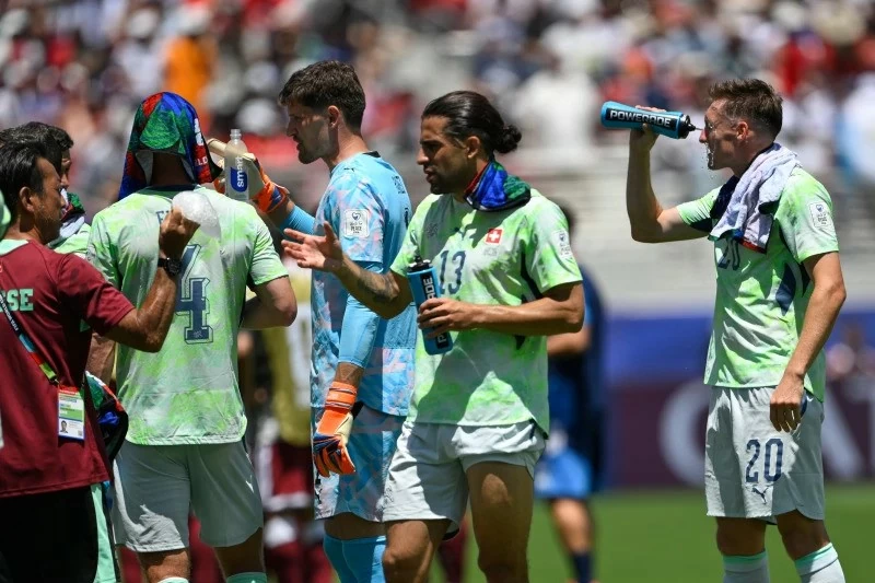 Bên lề World Cup 2026: Tranh cãi xung quanh thời gian nghỉ uống nước giữa mỗi hiệp do FIFA ban hành