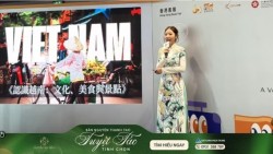 Đại diện thế hệ trẻ Việt lan tỏa giá trị văn hóa tại Hội chợ Sách Hong Kong, Trung Quốc