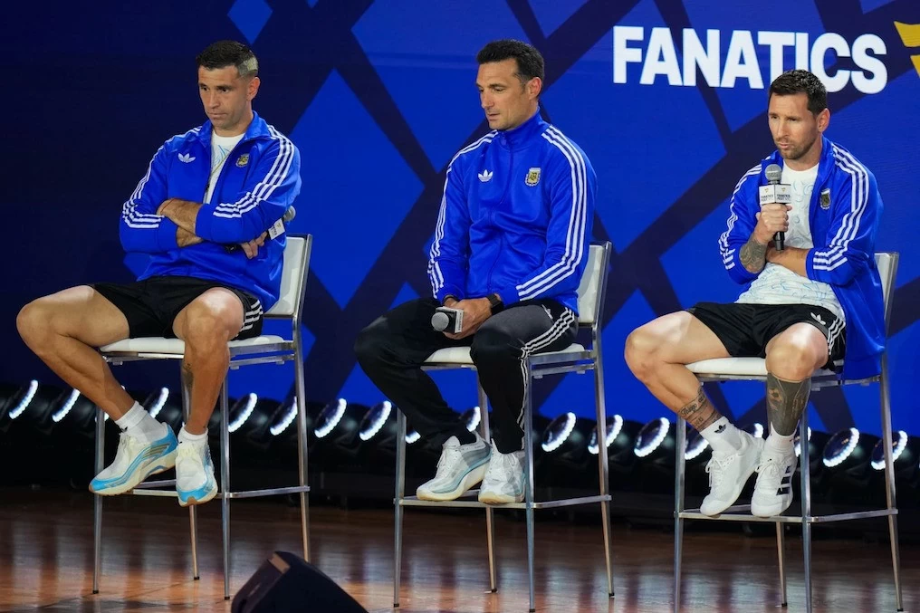 Lionel Messi chia sẻ trước trận Chung kết World Cup: Argentina sẽ cống hiến tất cả để bảo vệ ngôi vương Lionel Messi chia sẻ trước trận Chung kết World Cup: Argentina sẽ cống hiến tất cả để bảo vệ ngôi vương