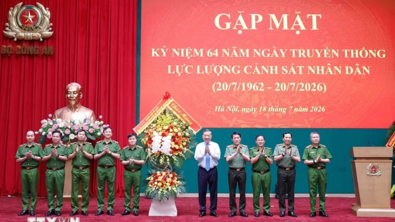 Tổng Bí thư, Chủ tịch nước Tô Lâm dự gặp mặt các thế hệ lực lượng Cảnh sát nhân dân