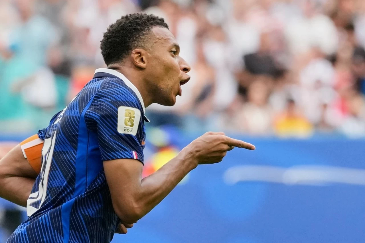 Kết quả bóng đá World Cup 2026: Anh 6-4 Pháp: Saka lập hat-trick, Mbappe vượt Messi, tuyển Anh thắng trong trận tranh hạng Ba Kết quả bóng đá World Cup 2026: Anh 6-4 Pháp: Saka lập hat-trick, Mbappe vượt Messi, tuyển Anh thắng trong trận tranh hạng Ba